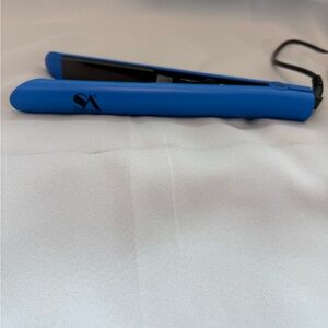 SA Straight Ahead Flat Iron Blue Hair Straightener Ceramic Bionic Pro